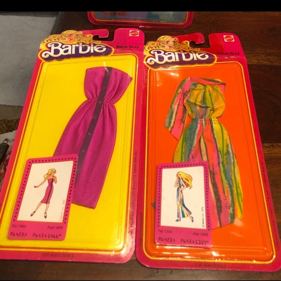 Lot Of VINTAGE BARBIE Clothing - Picture 1 of 7